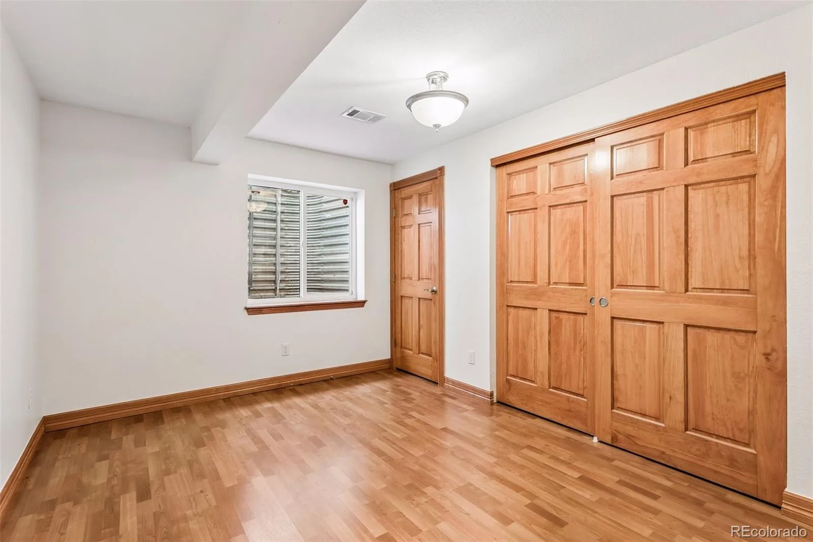 04222026230425 1600 36