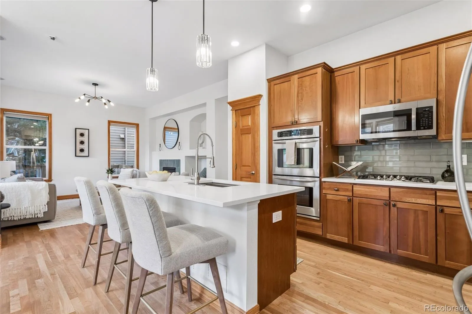 04222026230425 1600 4