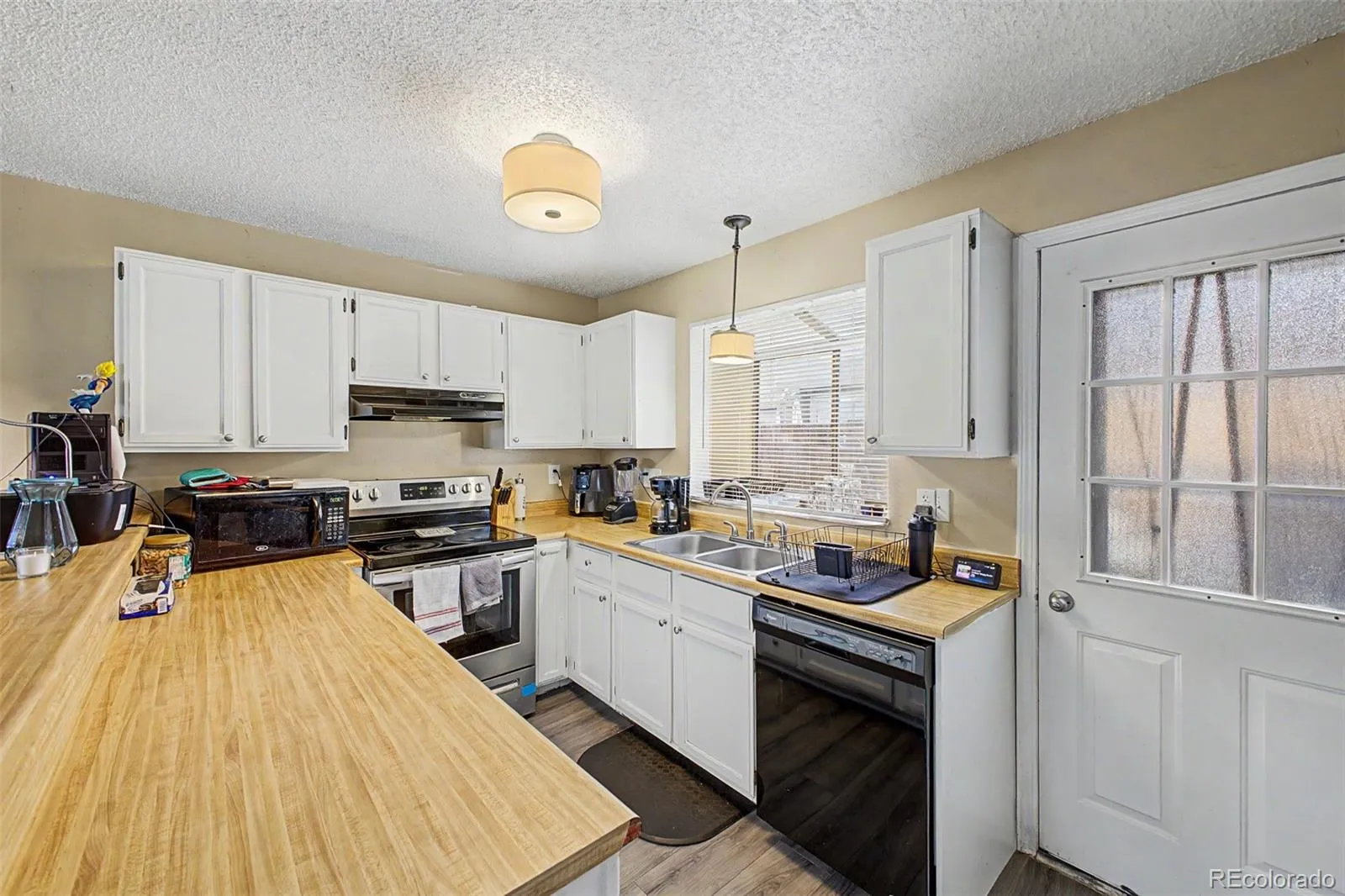 17125 E Chenango Avenue #D Aurora CO 80015 MLS #REC6479157 05182026194945 1600 9