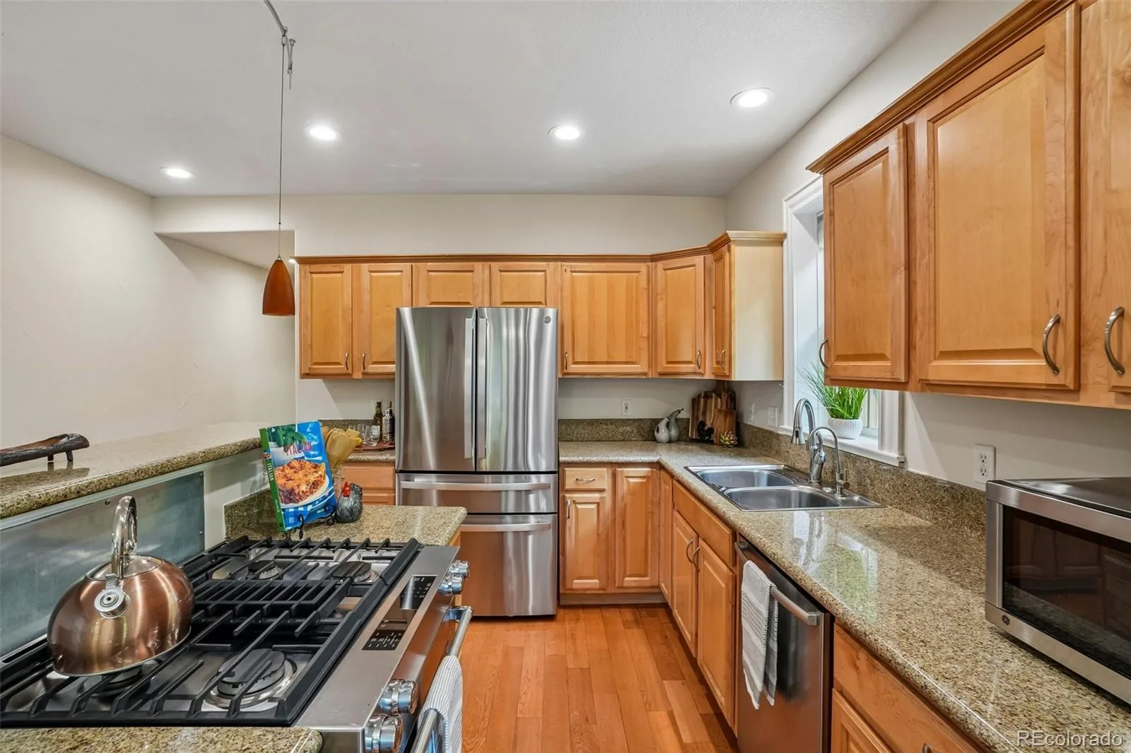 2520 Fairfax Street Denver CO 80207 MLS #REC6480971 06252026141211 1600 13