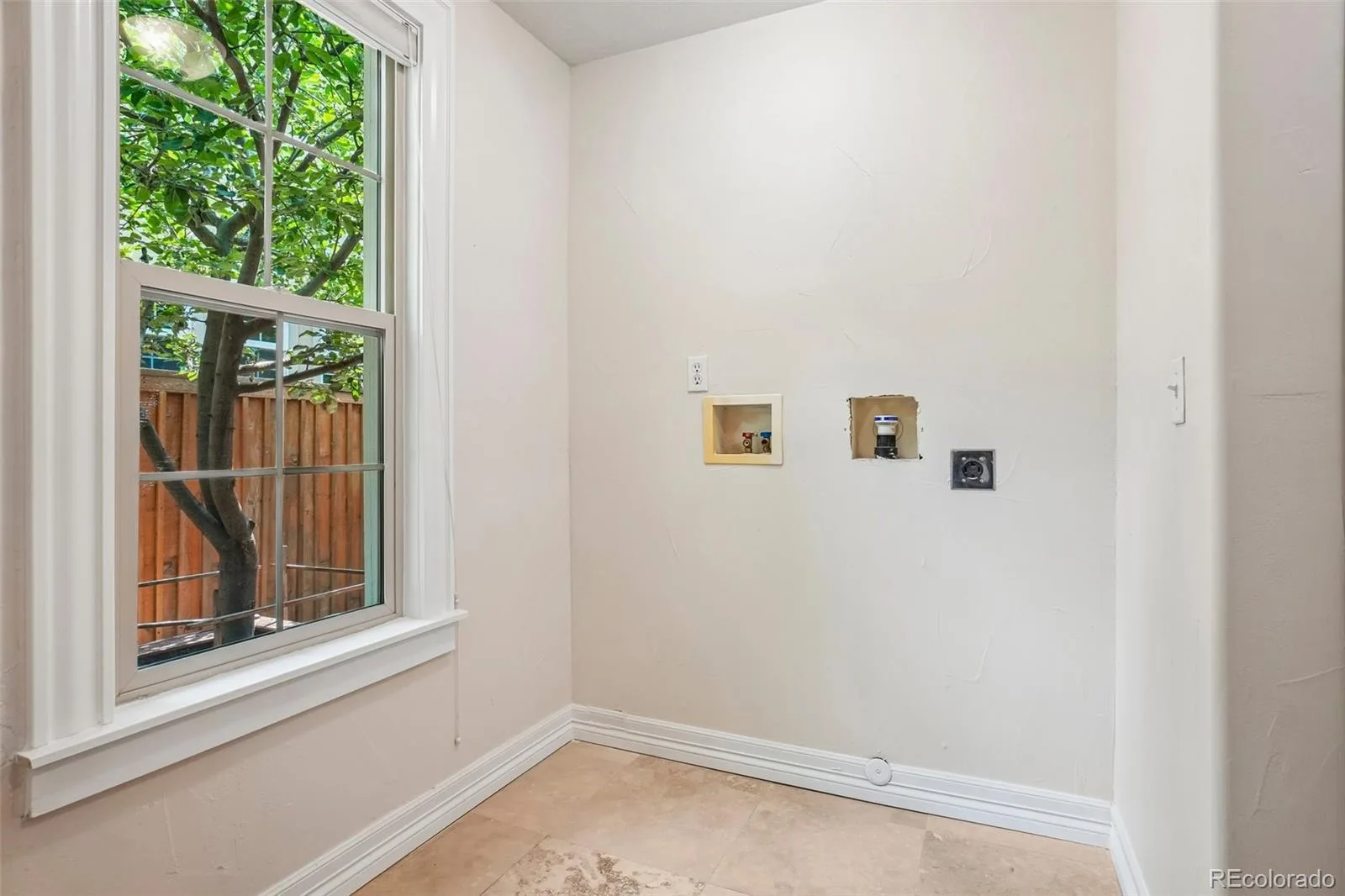2520 Fairfax Street Denver CO 80207 MLS #REC6480971 06252026141211 1600 22