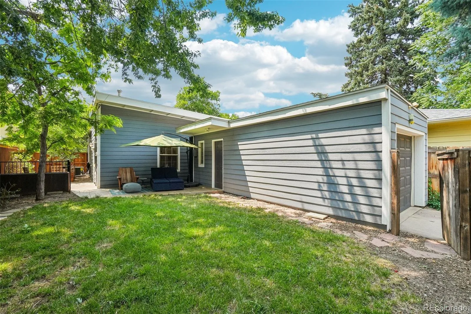 2520 Fairfax Street Denver CO 80207 MLS #REC6480971 06252026141211 1600 25