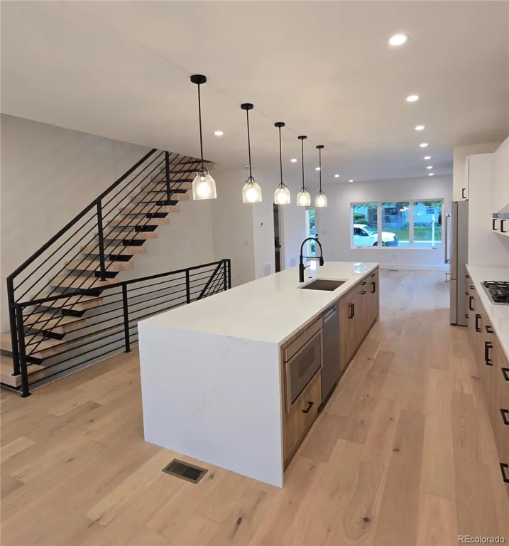 2403 S Franklin Denver CO 80210 | MLS #REC6481709 08282026163911 1024 6