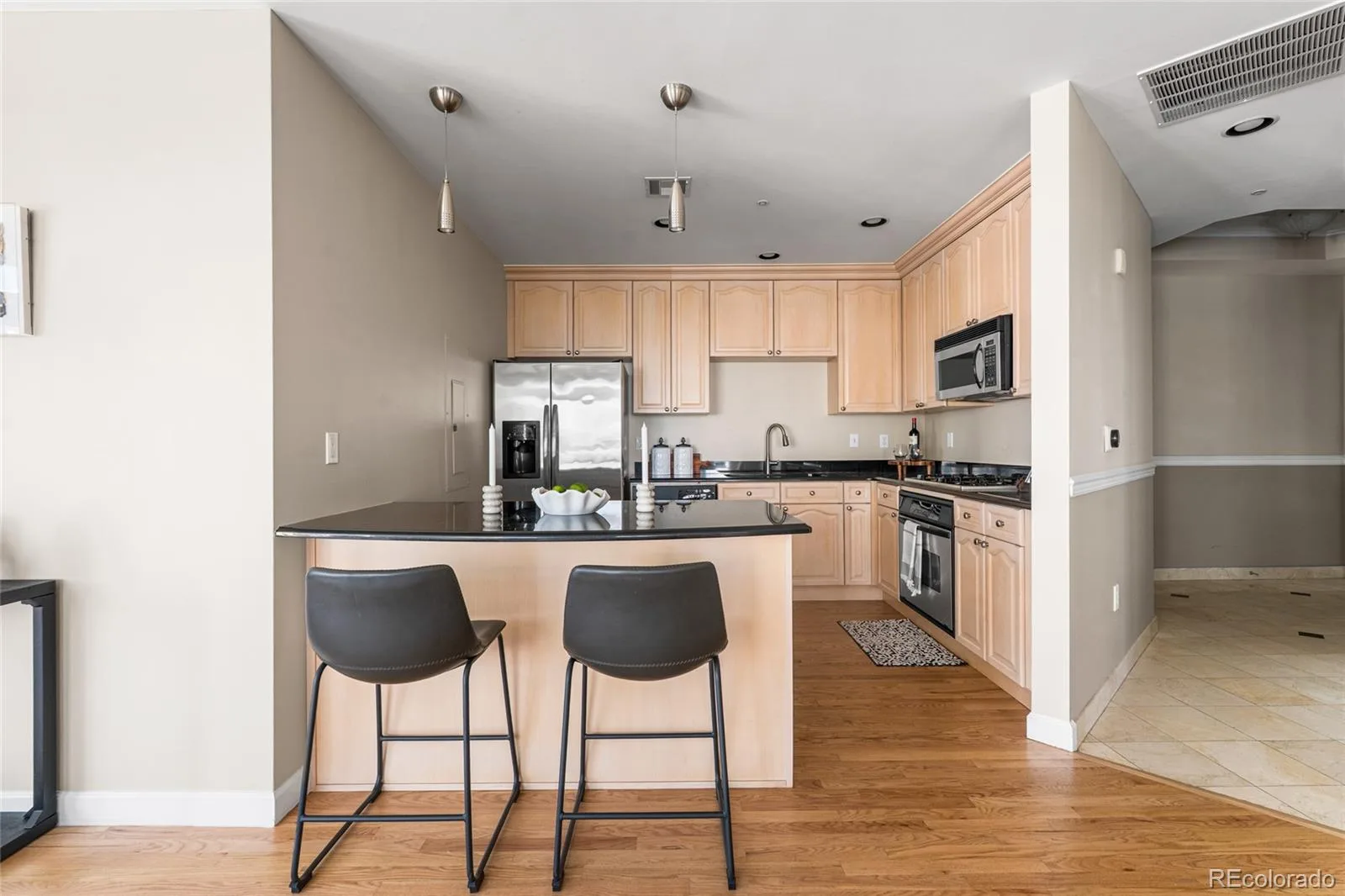 1827 N Grant Street #800 Denver CO 80203 MLS #REC6483050 07222026213724 1600 10