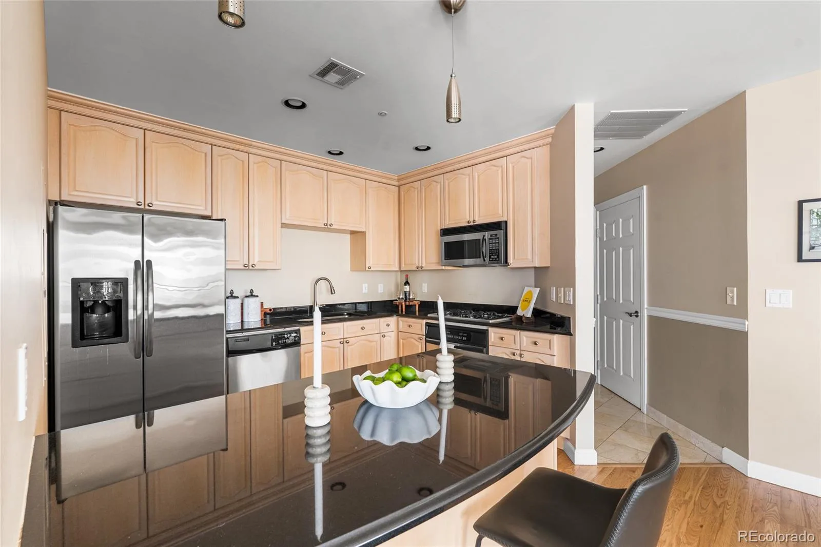 1827 N Grant Street #800 Denver CO 80203 MLS #REC6483050 07222026213724 1600 11