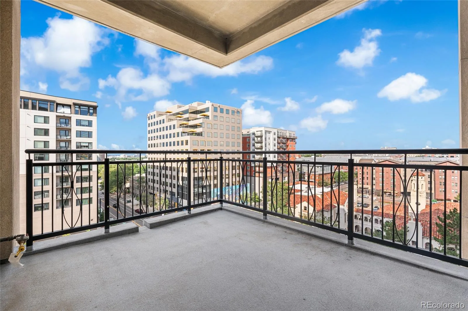 1827 N Grant Street #800 Denver CO 80203 MLS #REC6483050 07222026213724 1600 21