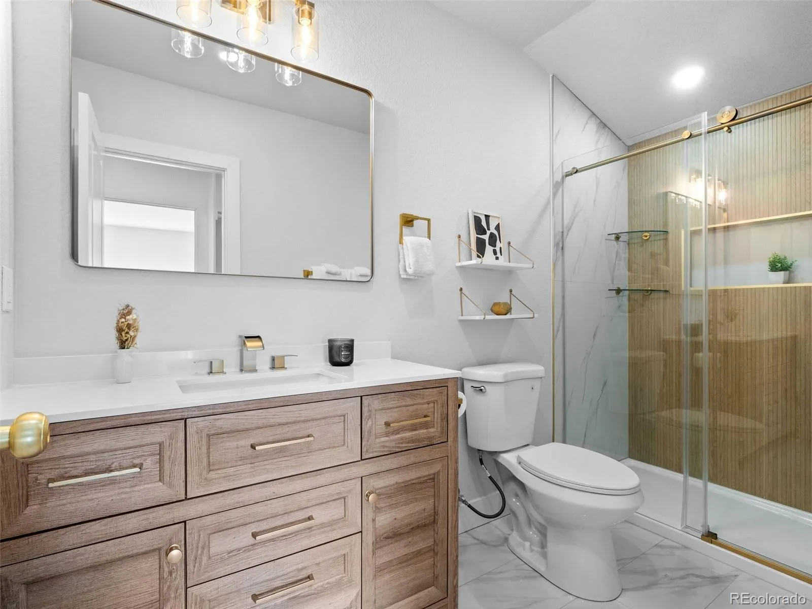 04212026171005 1600 14