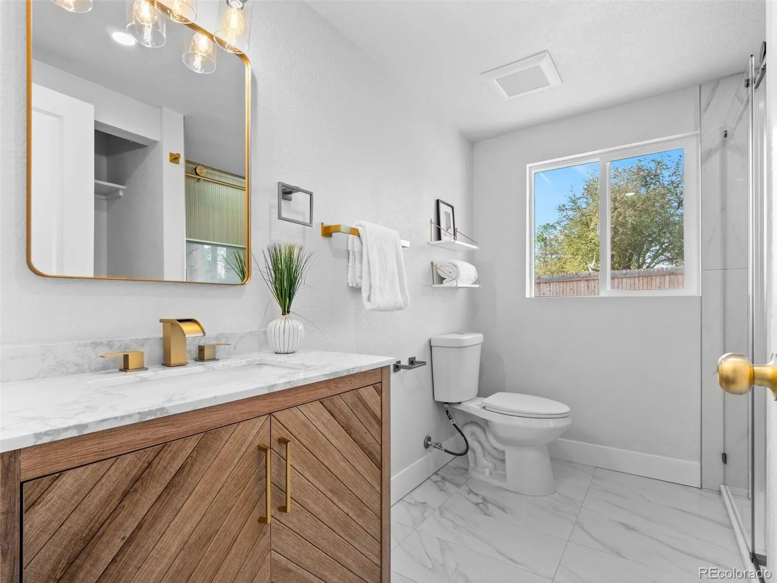 5400 W 1 St Avenue Lakewood CO 80226 MLS #REC6483557 05222026000027 1600 19