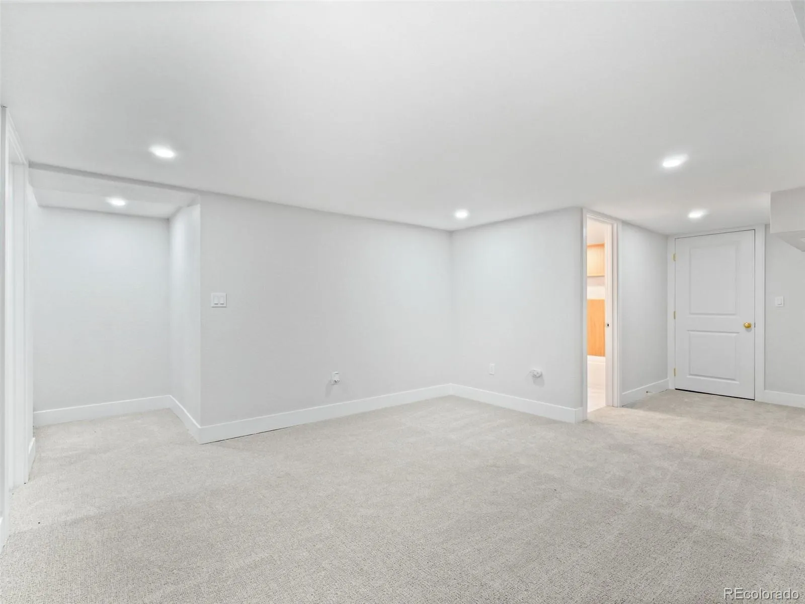 5400 W 1 St Avenue Lakewood CO 80226 MLS #REC6483557 05222026000027 1600 22