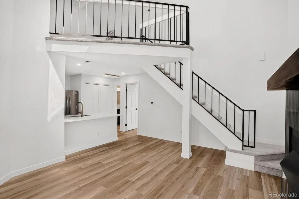 804 S Vance Street #C Lakewood CO 80226 | MLS #REC6483794 08242026161104 1200 4