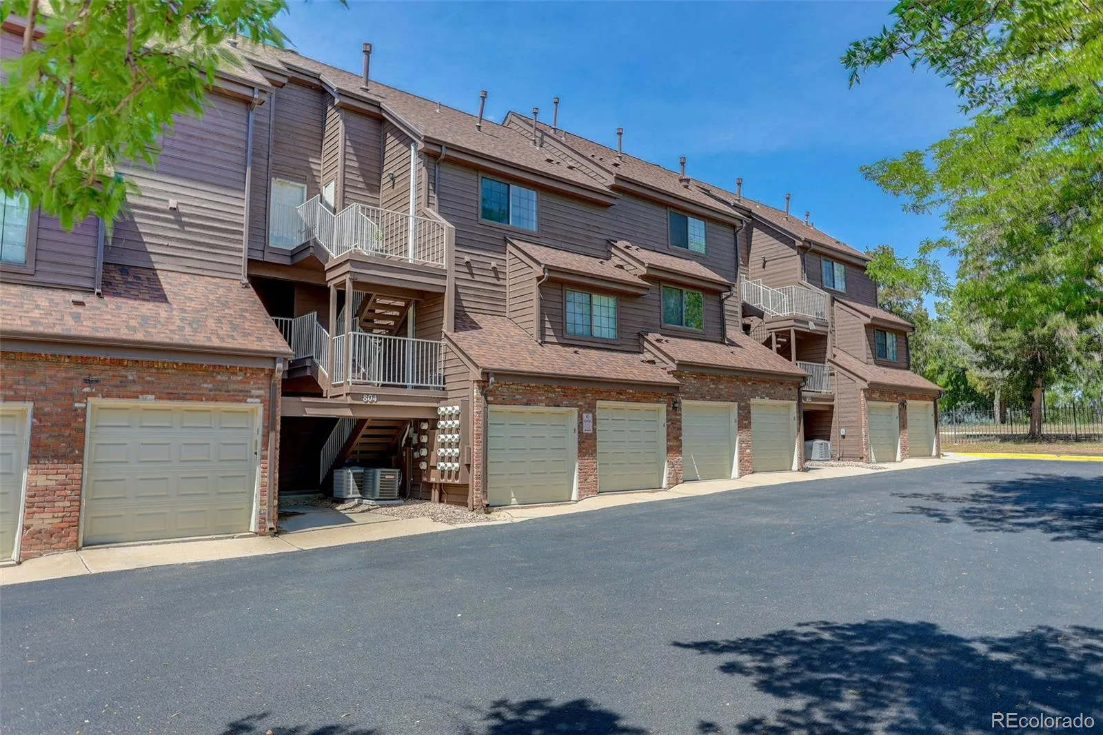 804 S Vance Street #C Lakewood CO 80226 | MLS #REC6483794 08242026161104 1600 21