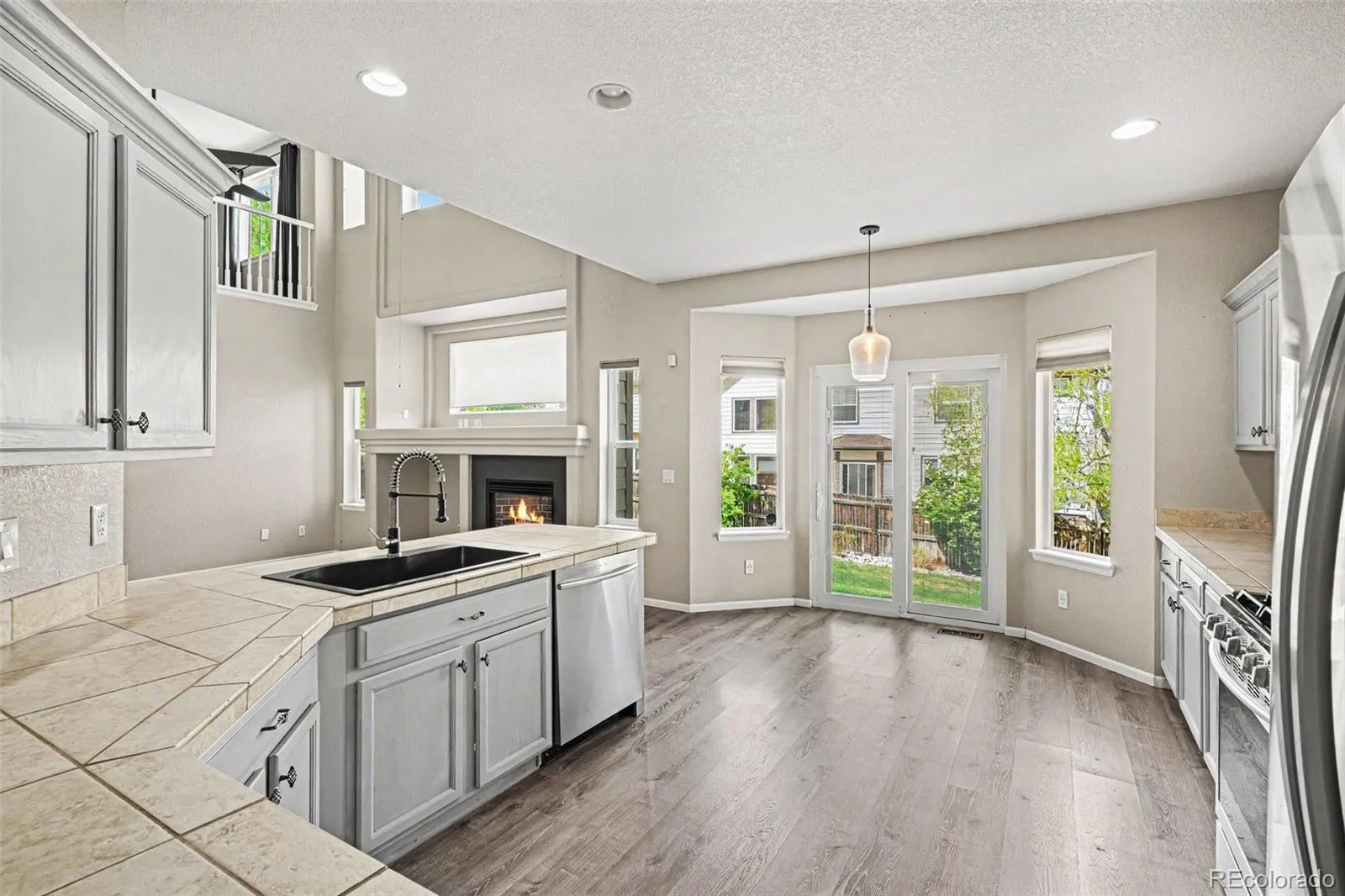 6019 S Ukraine Circle Aurora CO 80015 MLS #REC6487076 05072026190417 1600 10