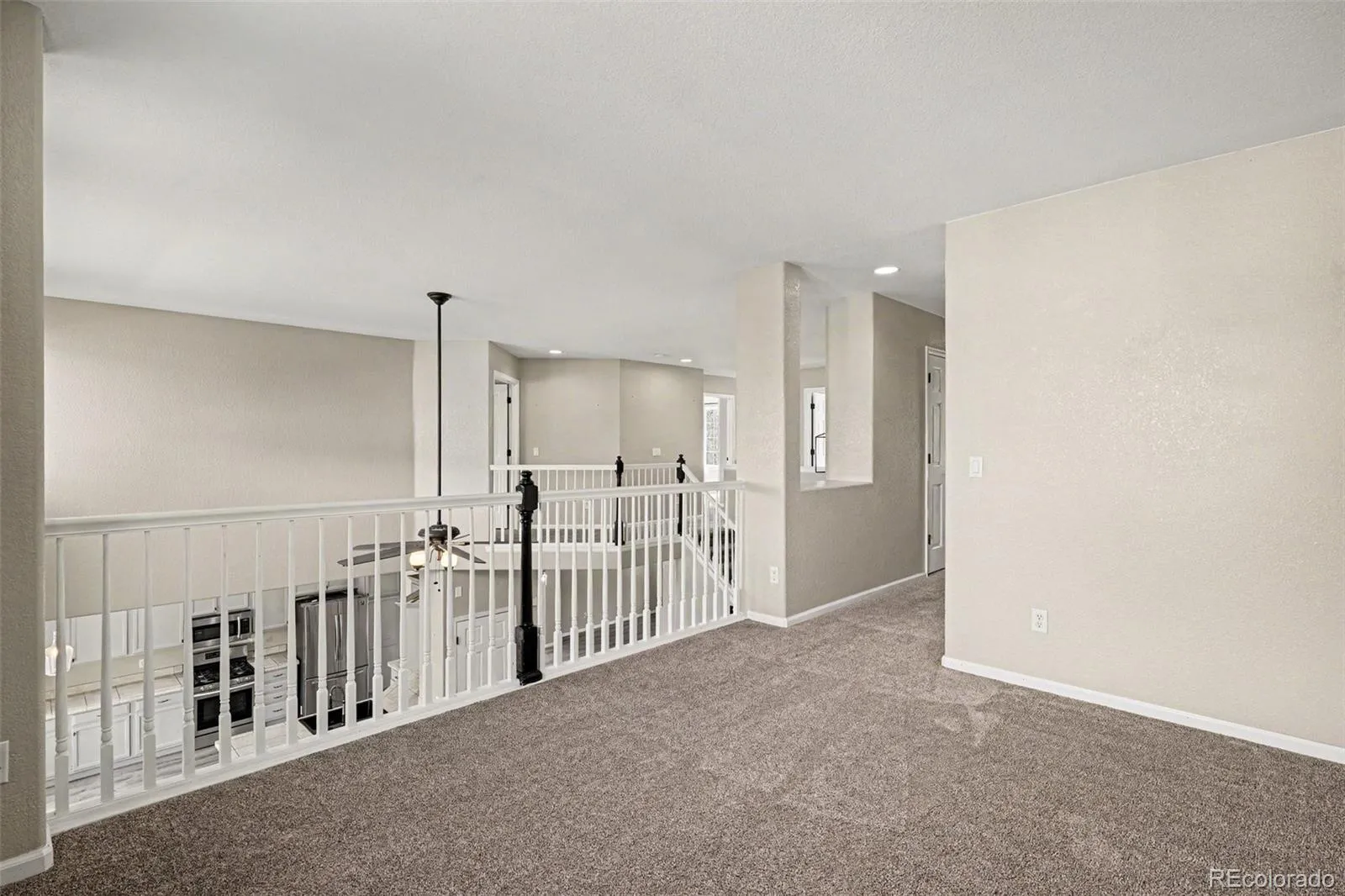 6019 S Ukraine Circle Aurora CO 80015 MLS #REC6487076 05072026190417 1600 15