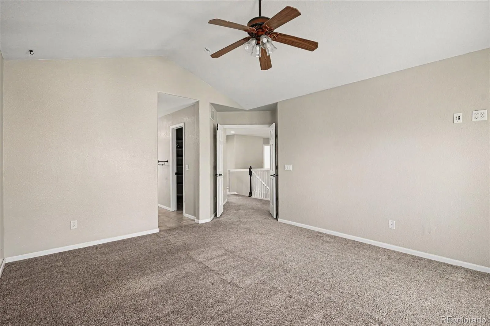 6019 S Ukraine Circle Aurora CO 80015 MLS #REC6487076 05072026190417 1600 19