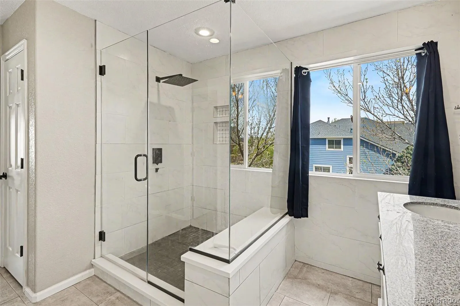 6019 S Ukraine Circle Aurora CO 80015 MLS #REC6487076 05072026190417 1600 21