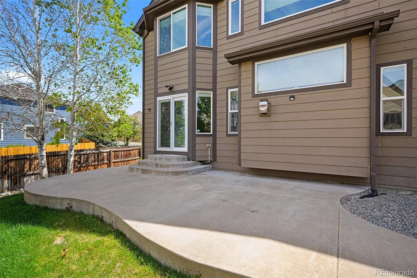 6019 S Ukraine Circle Aurora CO 80015 MLS #REC6487076 05072026190417 1600 29