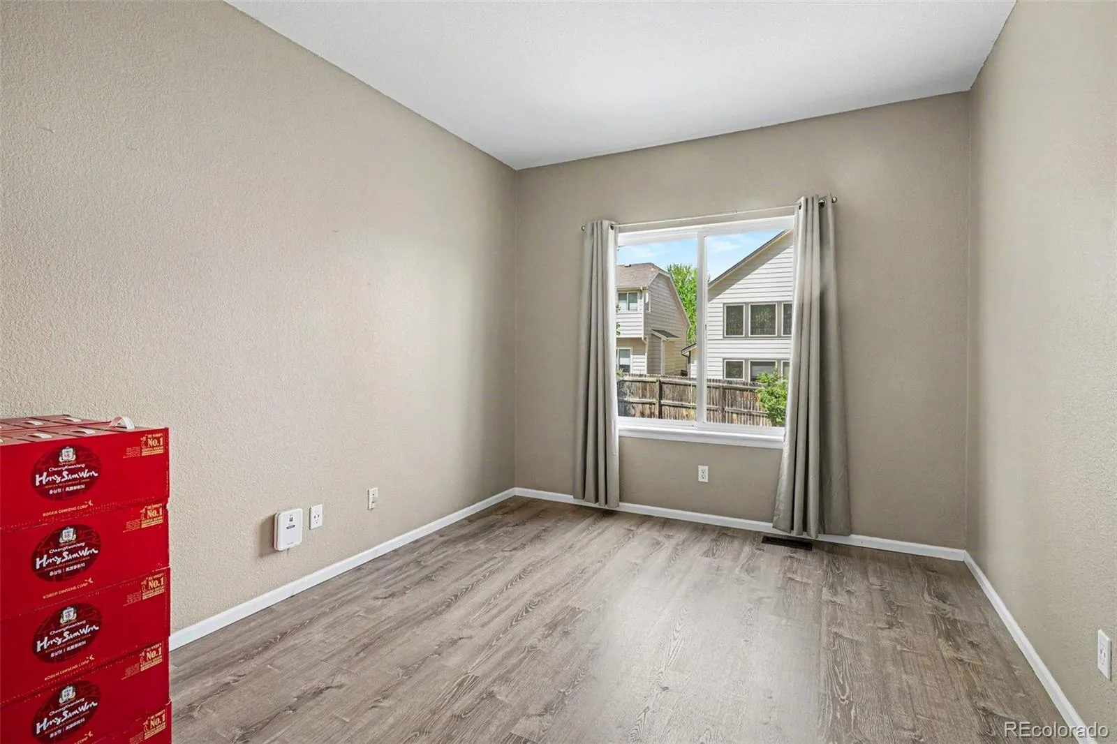 6019 S Ukraine Circle Aurora CO 80015 MLS #REC6487076 05072026190417 1600 7