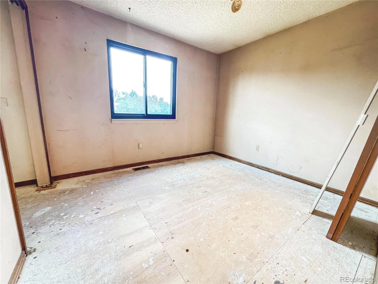 1807 24th Avenue Longmont CO 80501 | MLS #REC6487140 08052026181908 1600 14