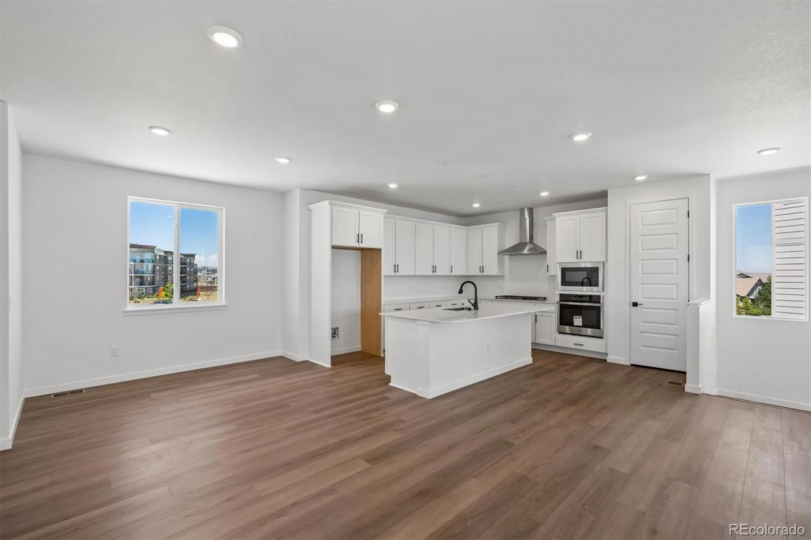 5781 S De Gaulle Ct Place Aurora CO 80016 | MLS #REC6487451 07152026200352 1600 6