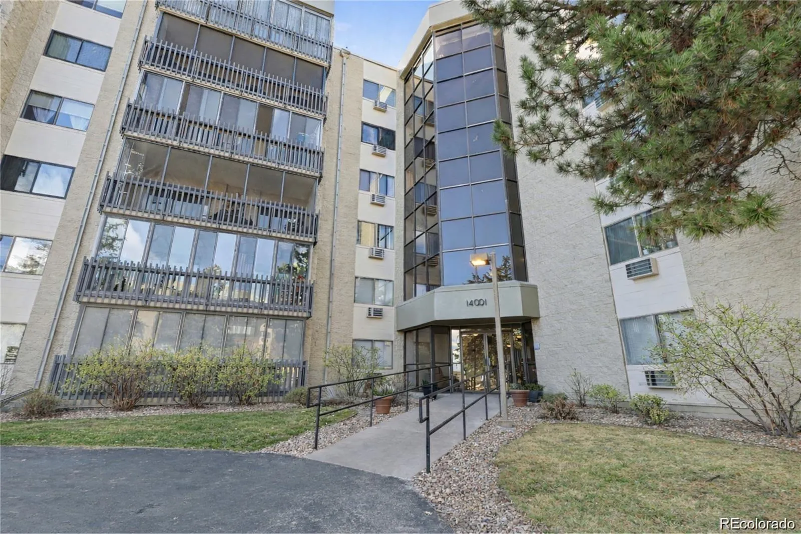 14001 E Marina Drive #103 Aurora CO 80014 MLS #REC6487815 04292026195513 1600 9