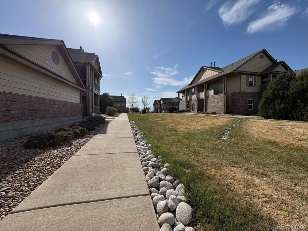 23455 E 5th Place #102 Aurora CO 80018 | MLS #REC6487948 04282026214333 1200 10