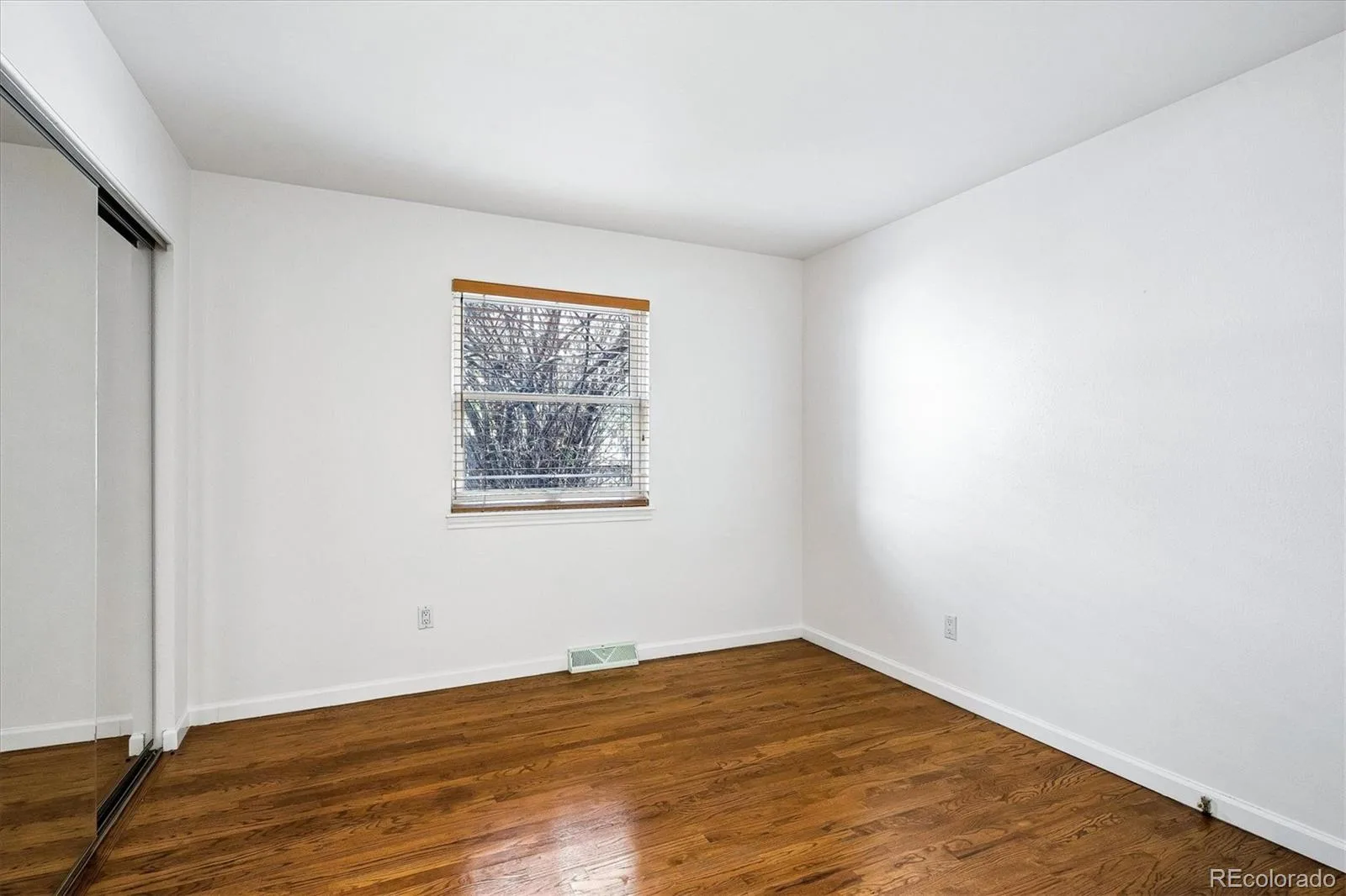 8510 E Nichols Avenue Centennial CO 80112 MLS #REC6487987 06112026081247 1600 20