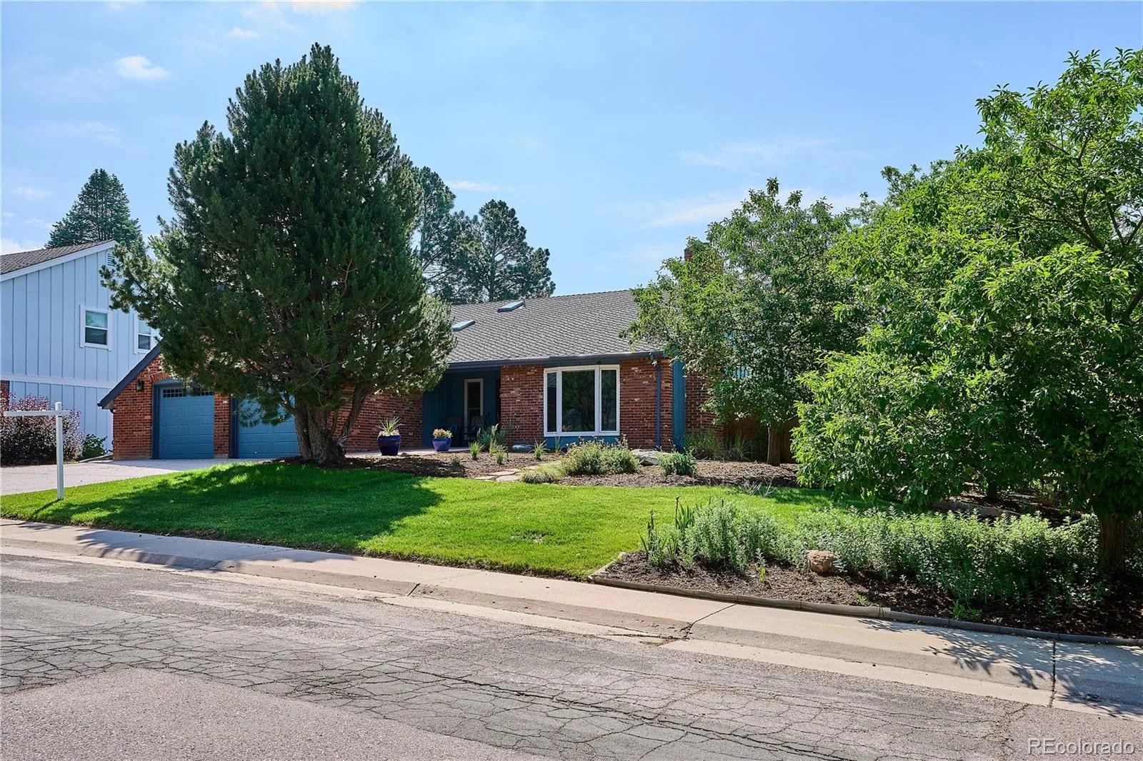 8510 E Nichols Avenue Centennial CO 80112 MLS #REC6487987 06112026081247 1600 5