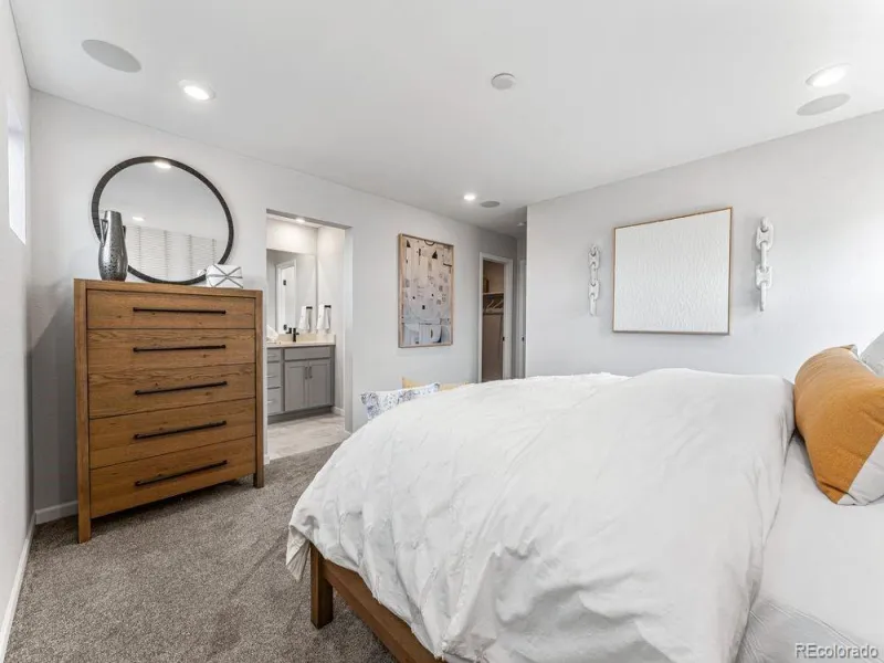 04142026212014 800 19