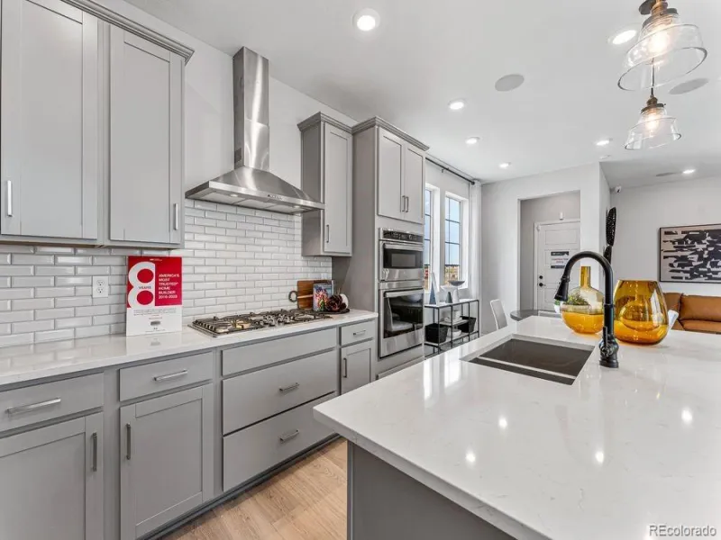 04142026212014 800 9