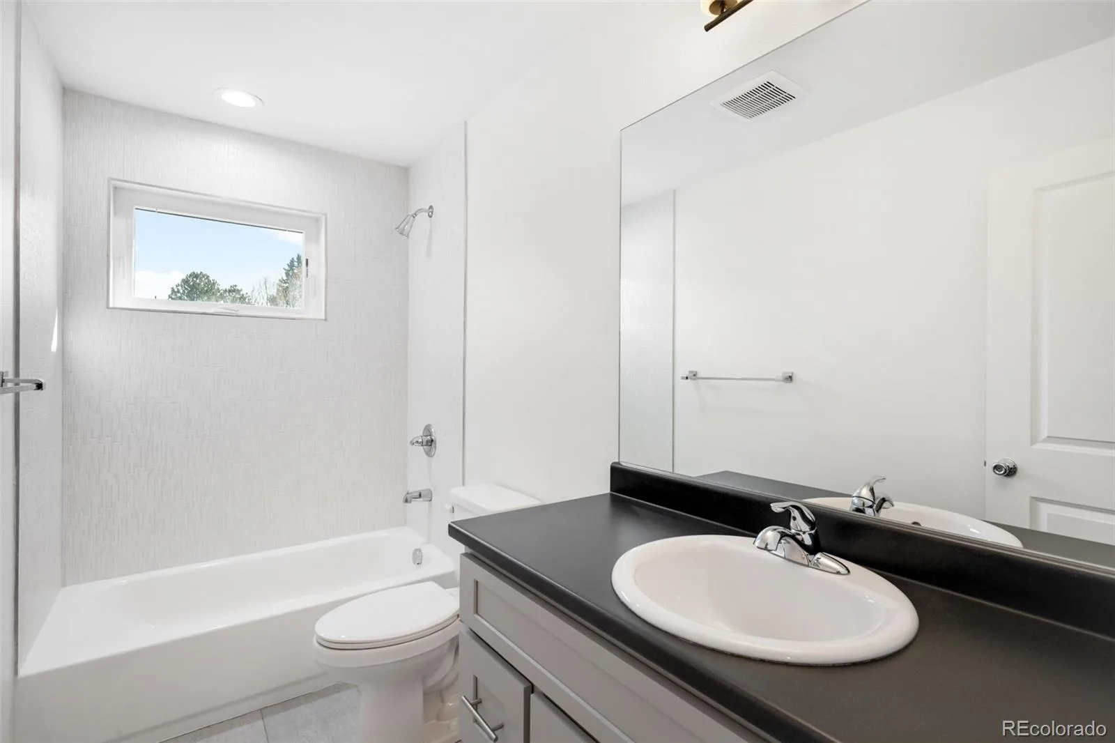 911 Tennyson Street Denver CO 80204 | MLS #REC6493514 08112026183207 1600 15