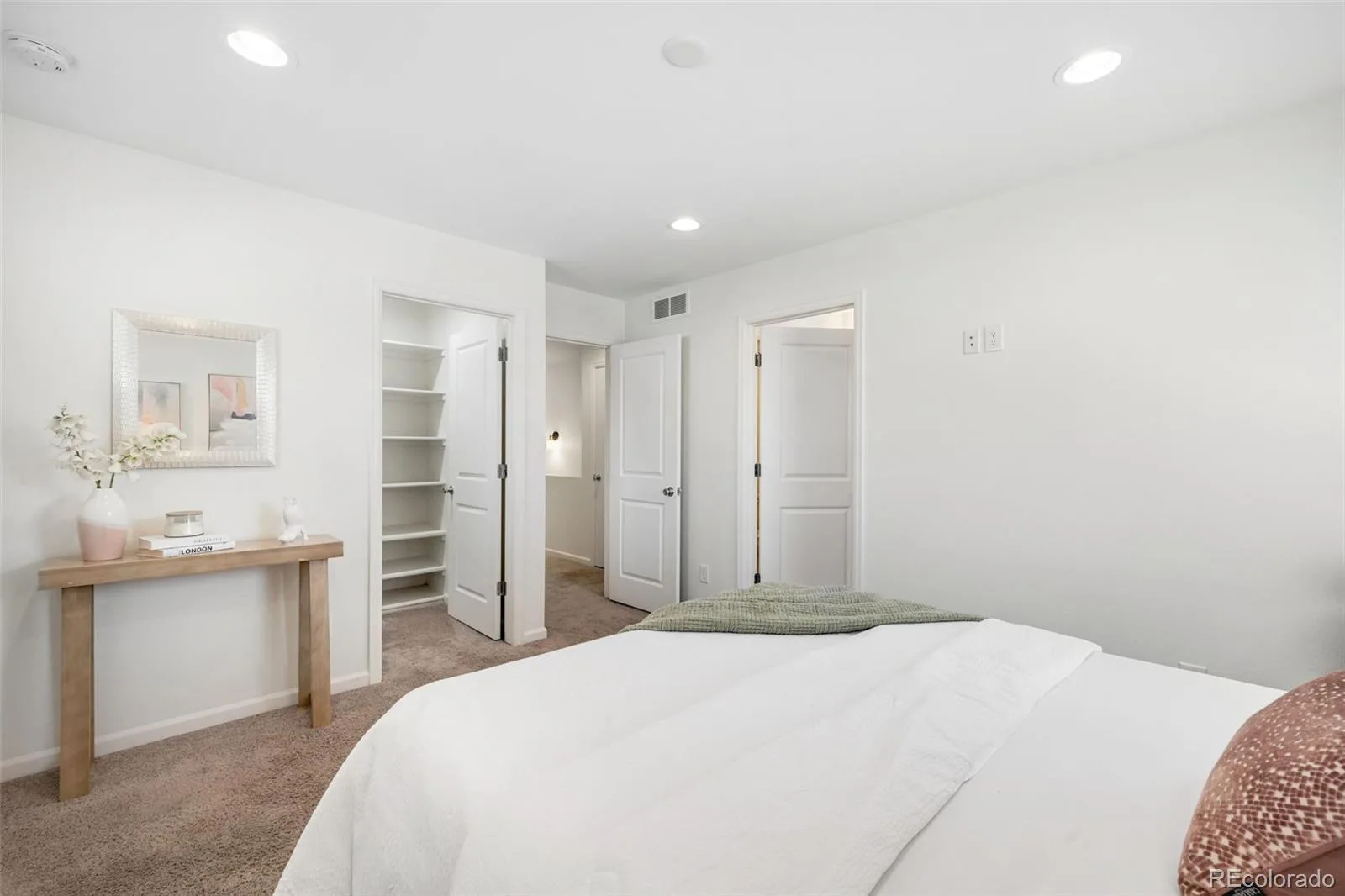 911 Tennyson Street Denver CO 80204 | MLS #REC6493514 08112026183207 1600 19