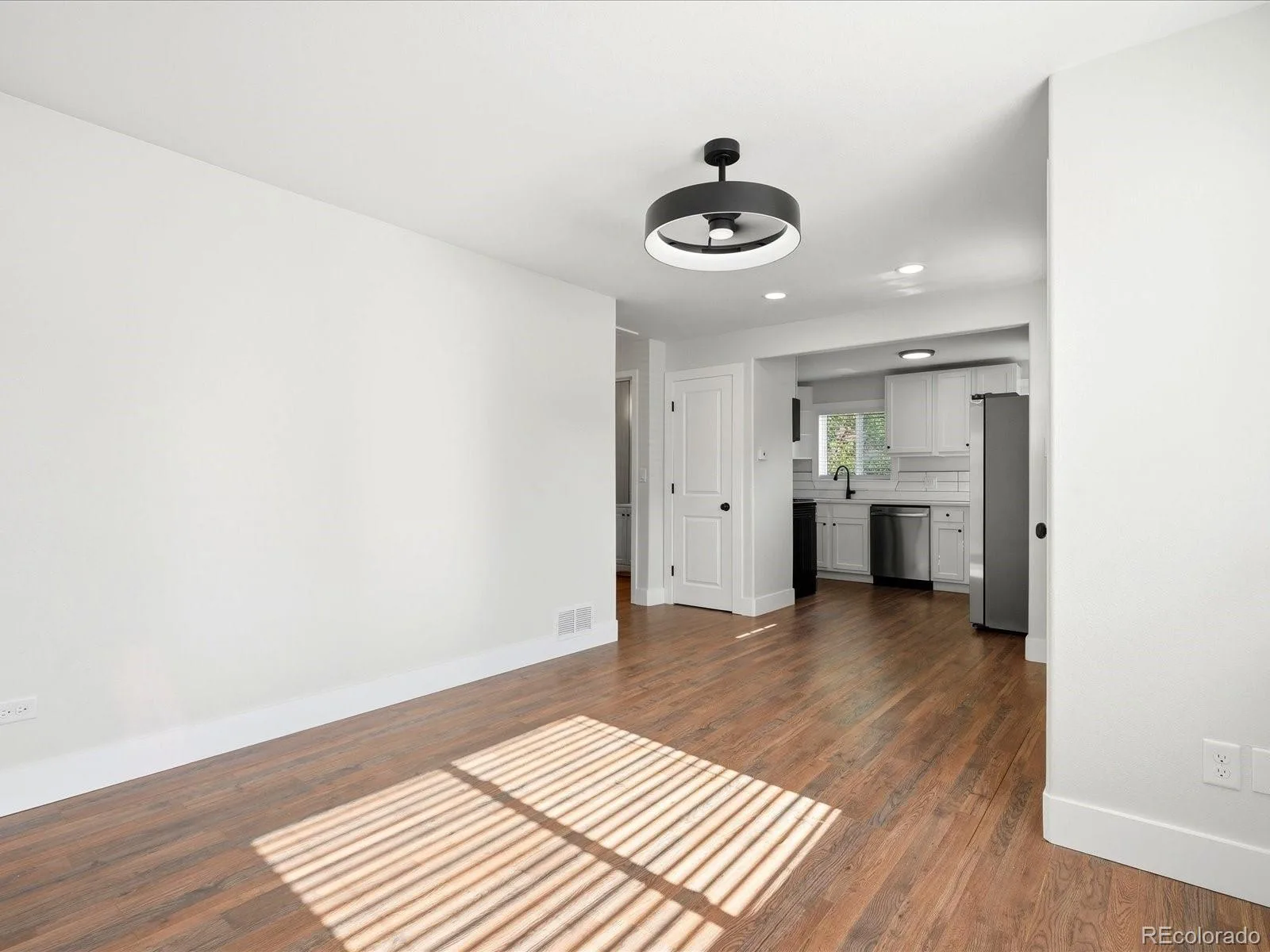 5 Stuart Street Denver CO 80219 | MLS #REC6495066 07302026180717 1600 14