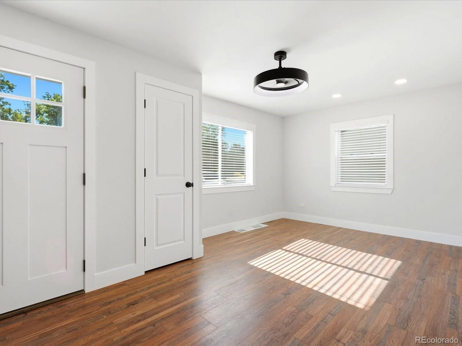 5 Stuart Street Denver CO 80219 | MLS #REC6495066 07302026180717 1600 4