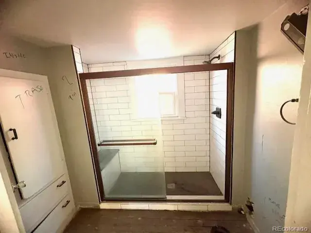 12082025180051 640 16