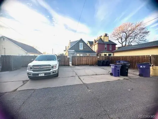 12082025180051 640 4