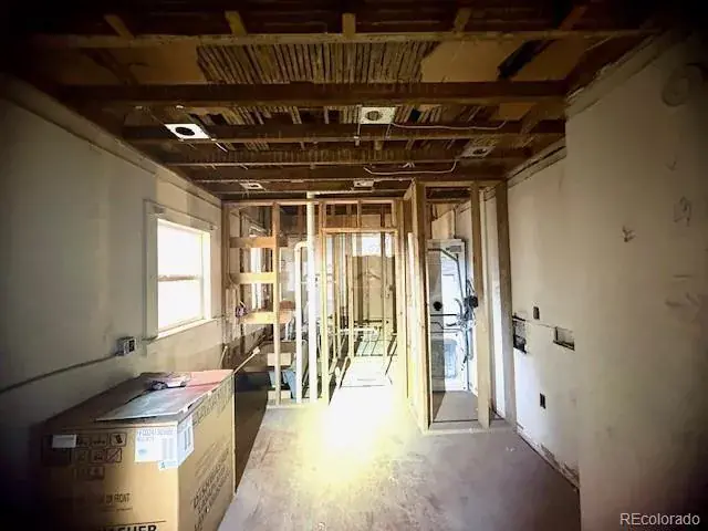 12082025180051 640 6