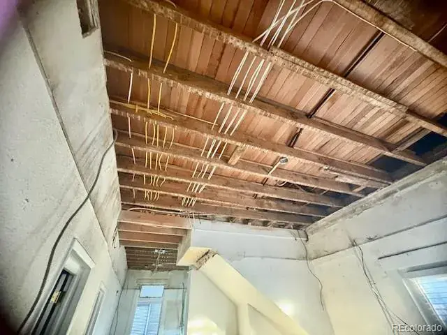 12082025180051 640 7