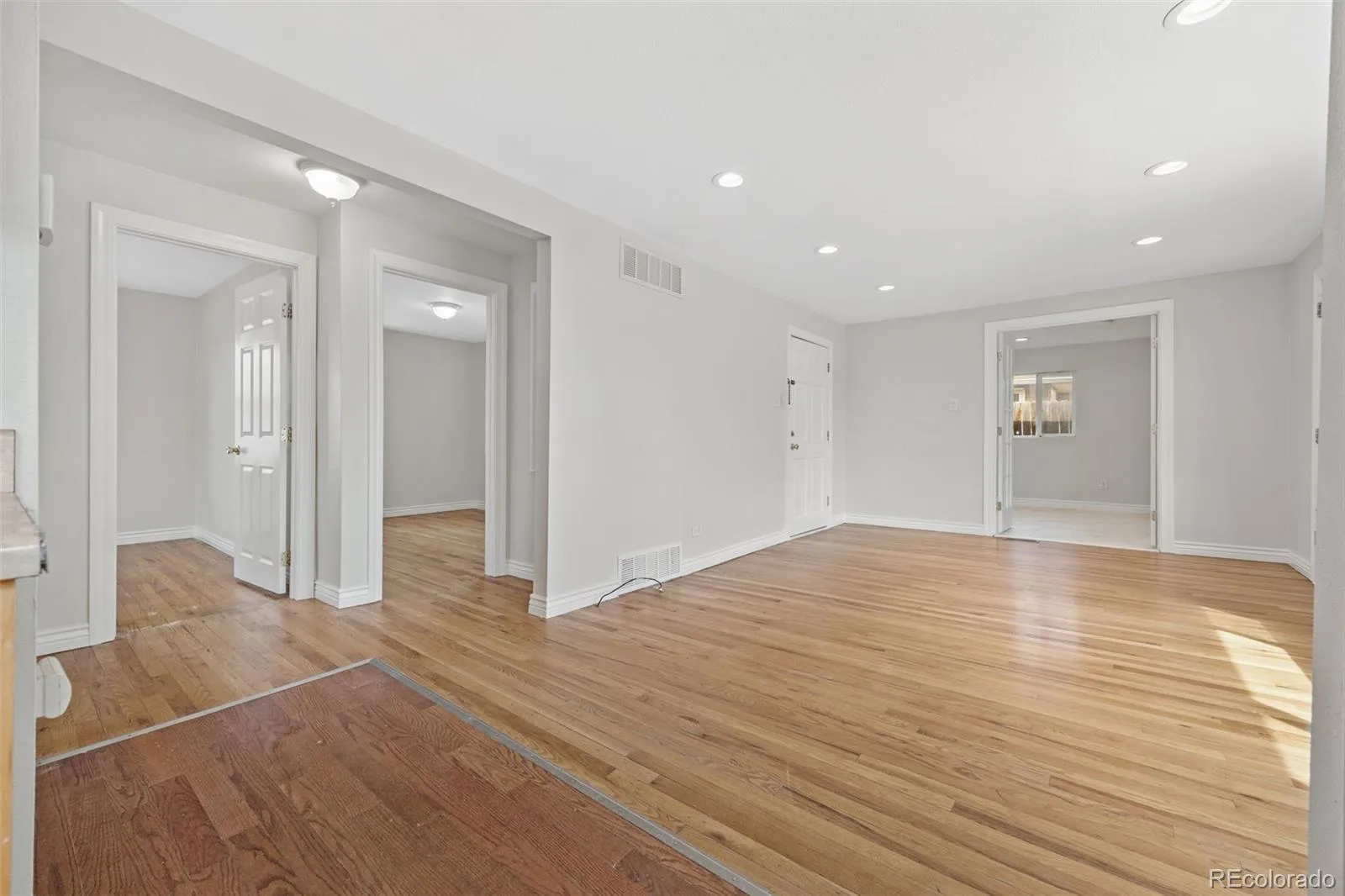 04162026212117 1600 12