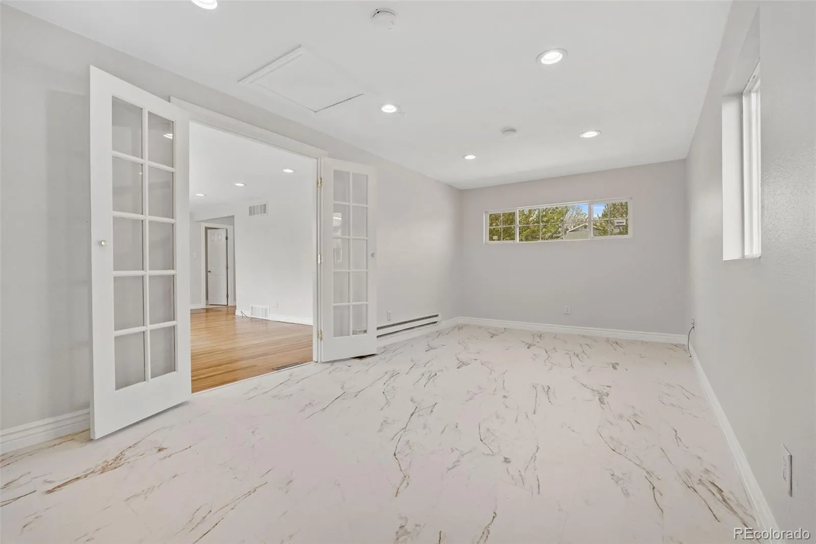 04162026212117 1600 16