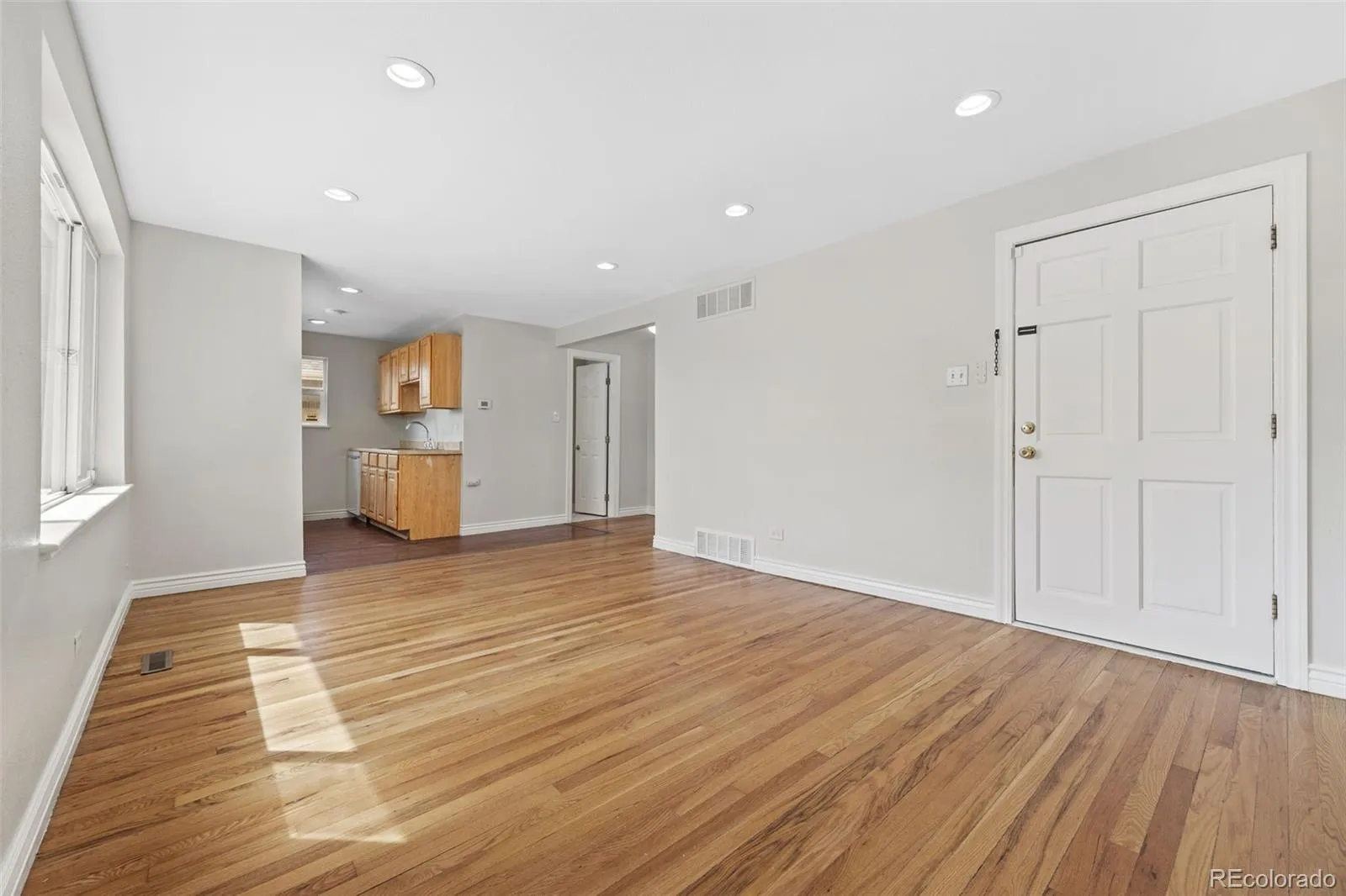 04162026212117 1600 6