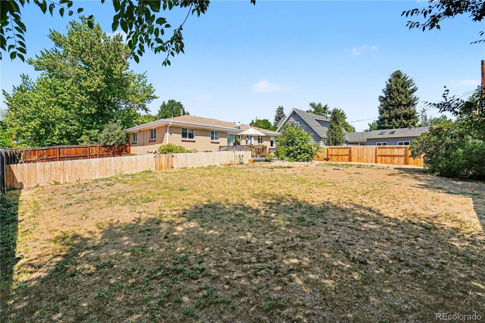 1092 S Iris Street Lakewood CO 80226 | MLS #REC6498157 08042026193431 1600 15