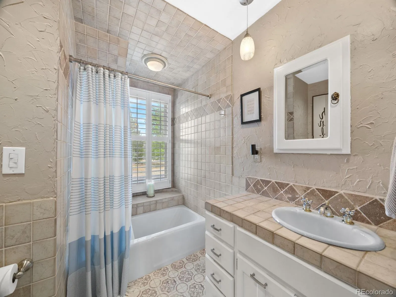 15397 E Saratoga Place Aurora CO 80015 MLS #REC6499303 04292026042113 1600 22