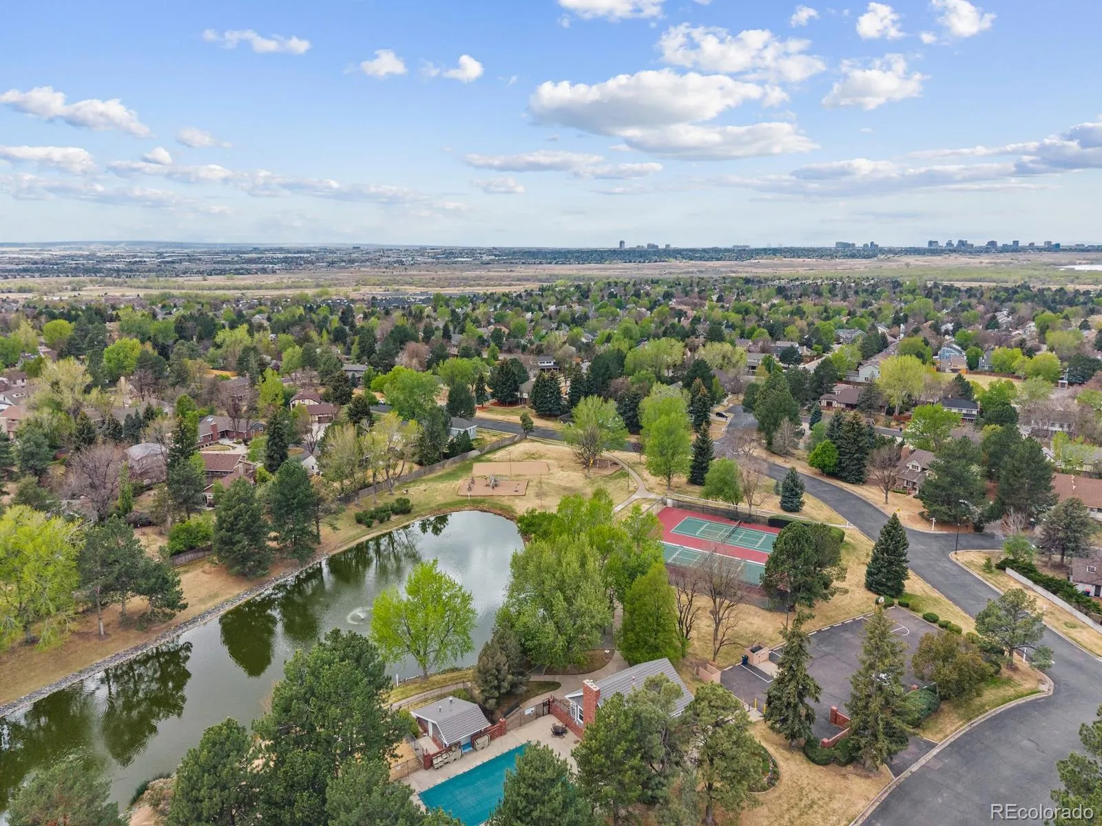 15397 E Saratoga Place Aurora CO 80015 MLS #REC6499303 04292026042113 1600 46