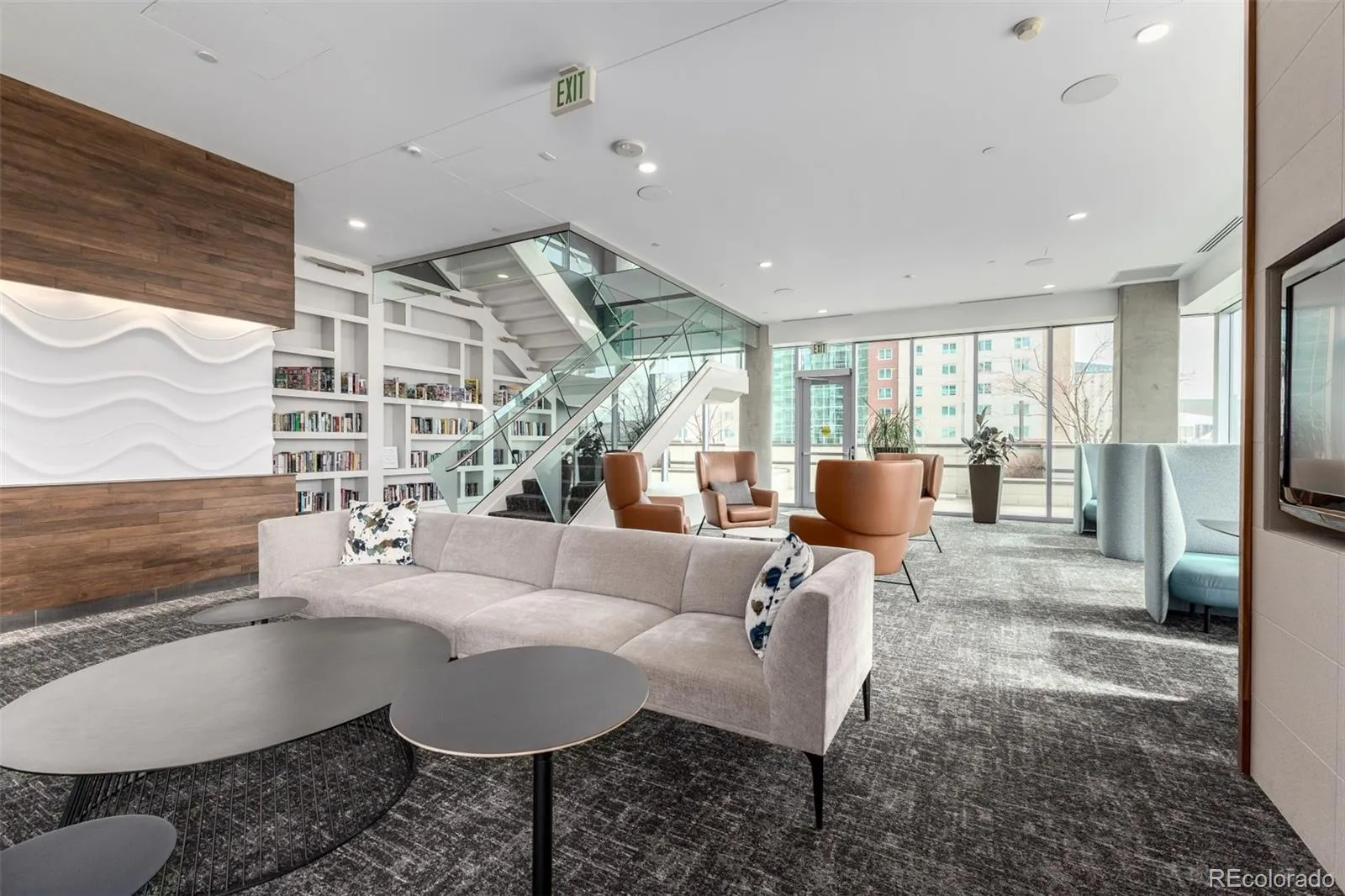 04162026204337 1600 20