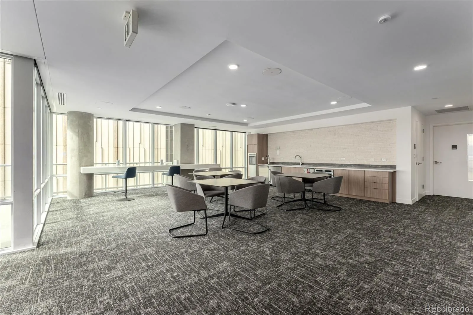 04162026204337 1600 21