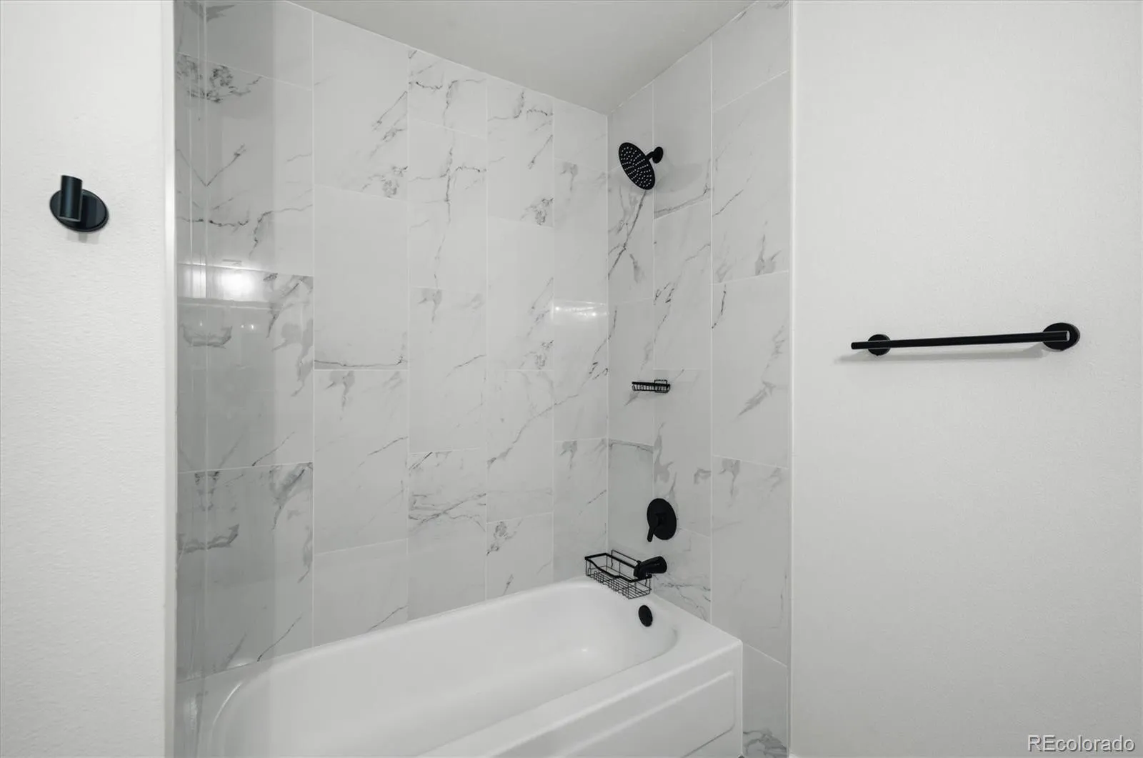 18171 E Crestridge Drive Centennial CO 80015 MLS #REC6500320 05222026221555 1600 23