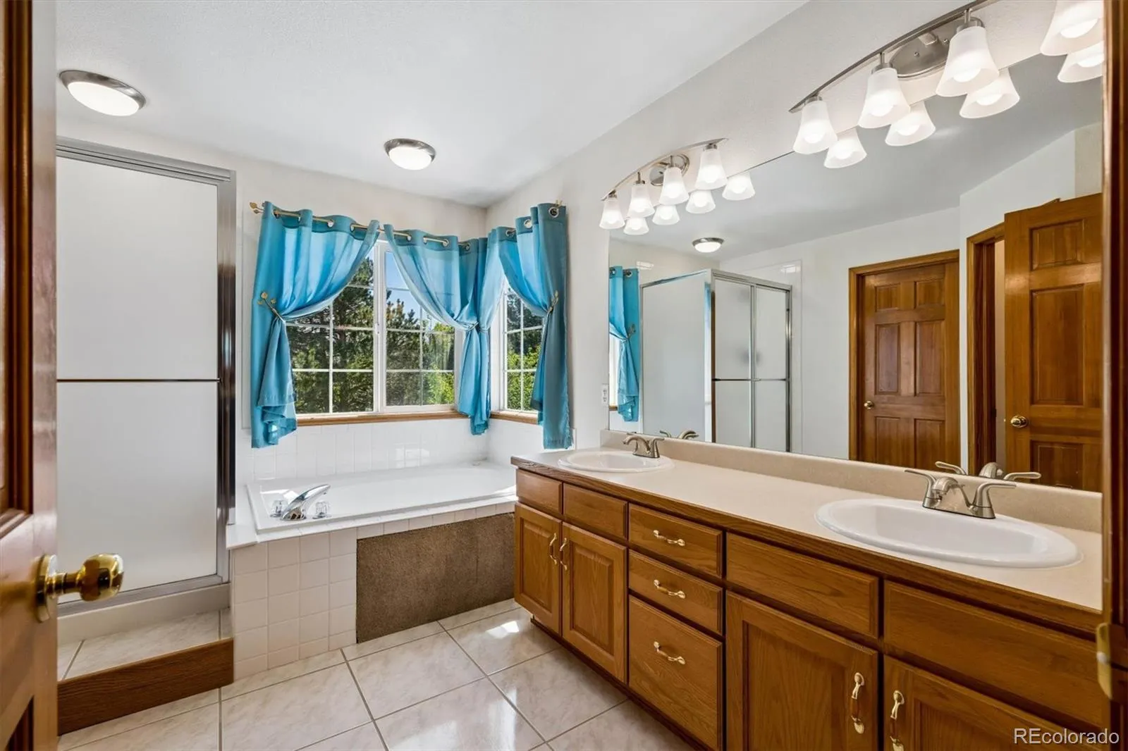 17032 E Aberdeen Drive Aurora CO 80016 MLS #REC6502313 05152026202215 1600 15