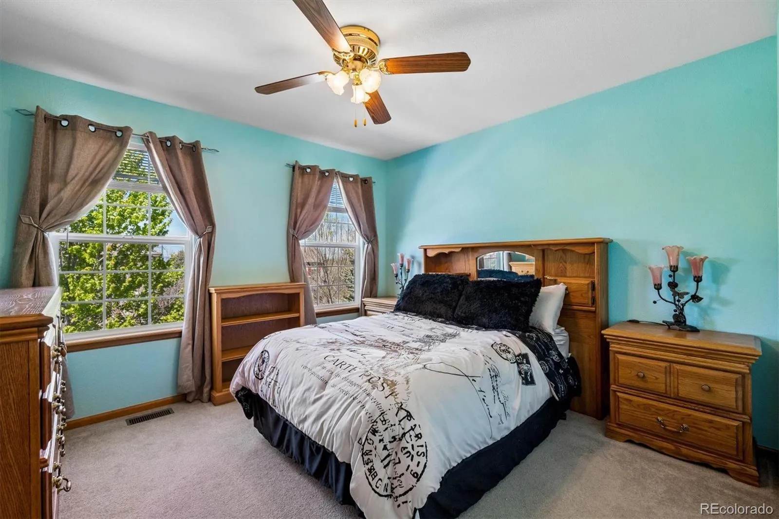 17032 E Aberdeen Drive Aurora CO 80016 MLS #REC6502313 05152026202215 1600 19