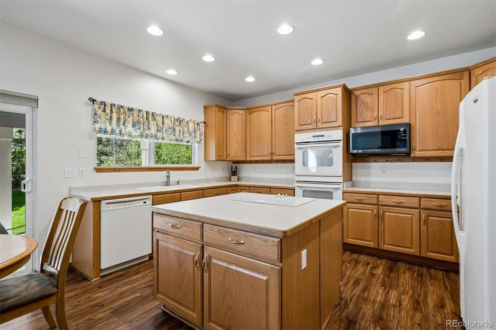 17032 E Aberdeen Drive Aurora CO 80016 MLS #REC6502313 05152026202215 1600 8