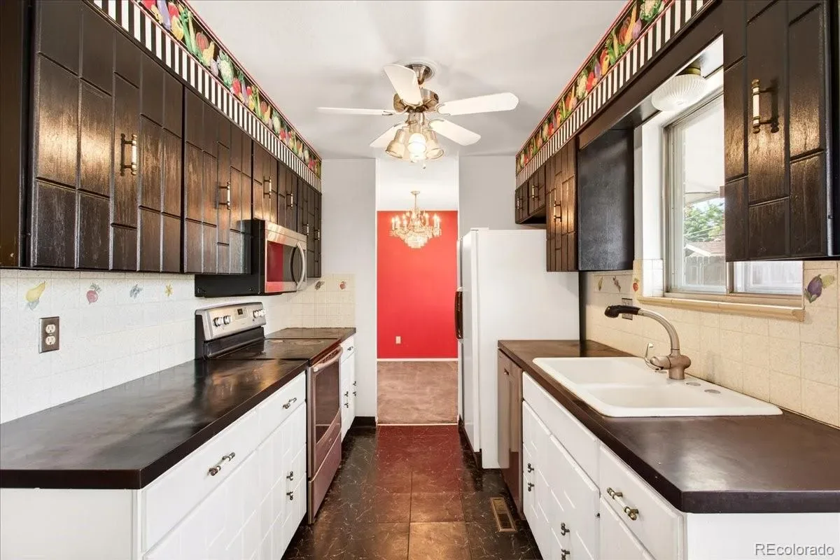 03112026233238 1200 10